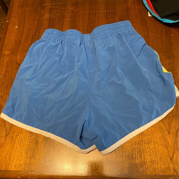 Brooks | Running Shorts - Picture 3 of 5
